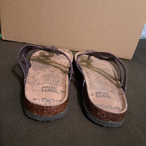 Muk Luks Women's Sandals - Picture 7 of 11